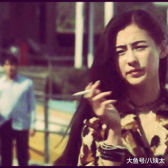 张柏芝出道前到底有多美? 周星驰凭她一个抽烟动作就让她演女主