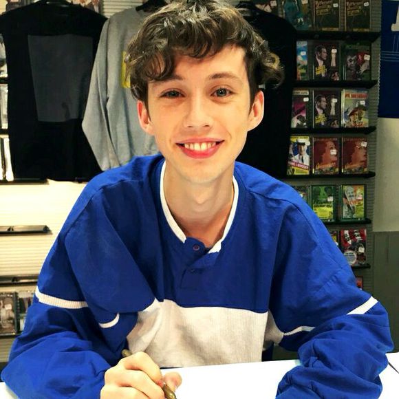 戳爷新专辑bloom排行榜第一是不是要来中国开演唱会了