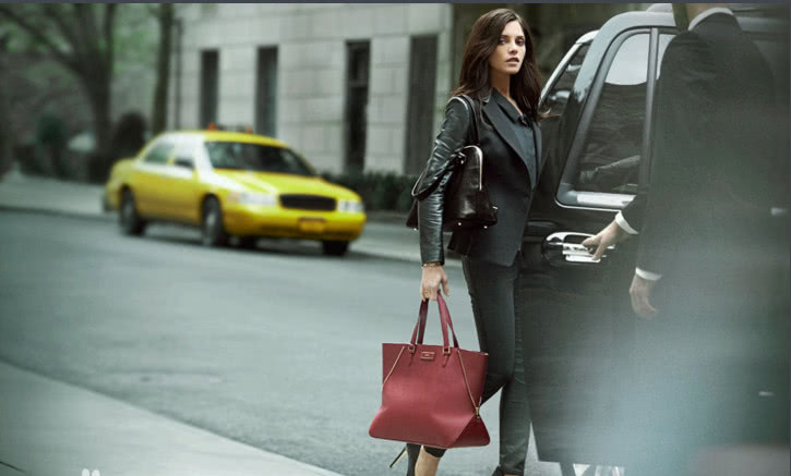 《暮色》中像精灵一样,有气质有灵气又可爱的爱丽丝·库伦而广为人知