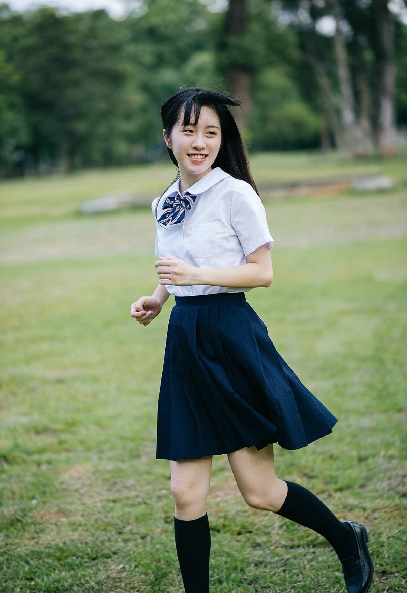 学院风少女文艺清新娇美玲珑可人写真