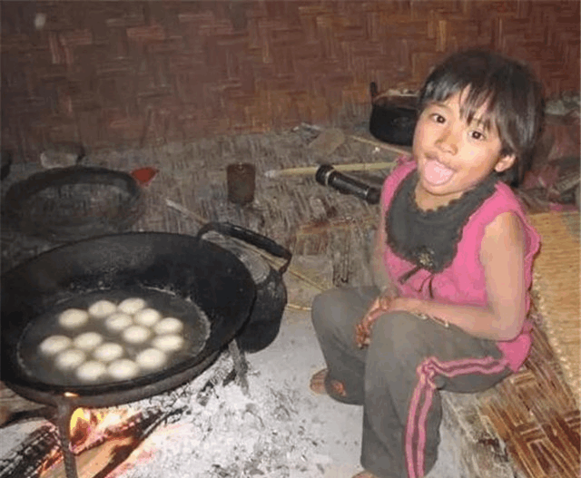 这些农村儿童生活场景看着心酸? 事实上他们的未来更心酸!