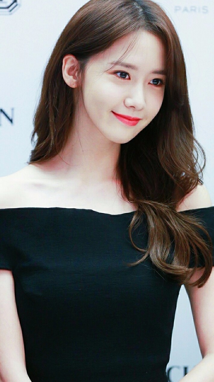 男神收割机小仙女林允儿美照欣赏,每一张都想当作手机壁纸