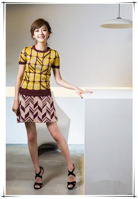 陈意涵现神巴黎大秀,这腿看的我怀疑人生,网友:就不能p下么?