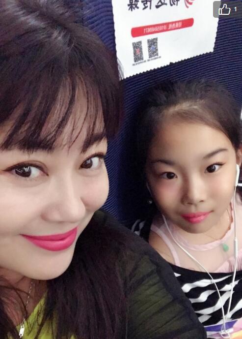 她是公认的最接地气的胖大婶,被婚姻折磨,现在变的这么瘦这么美