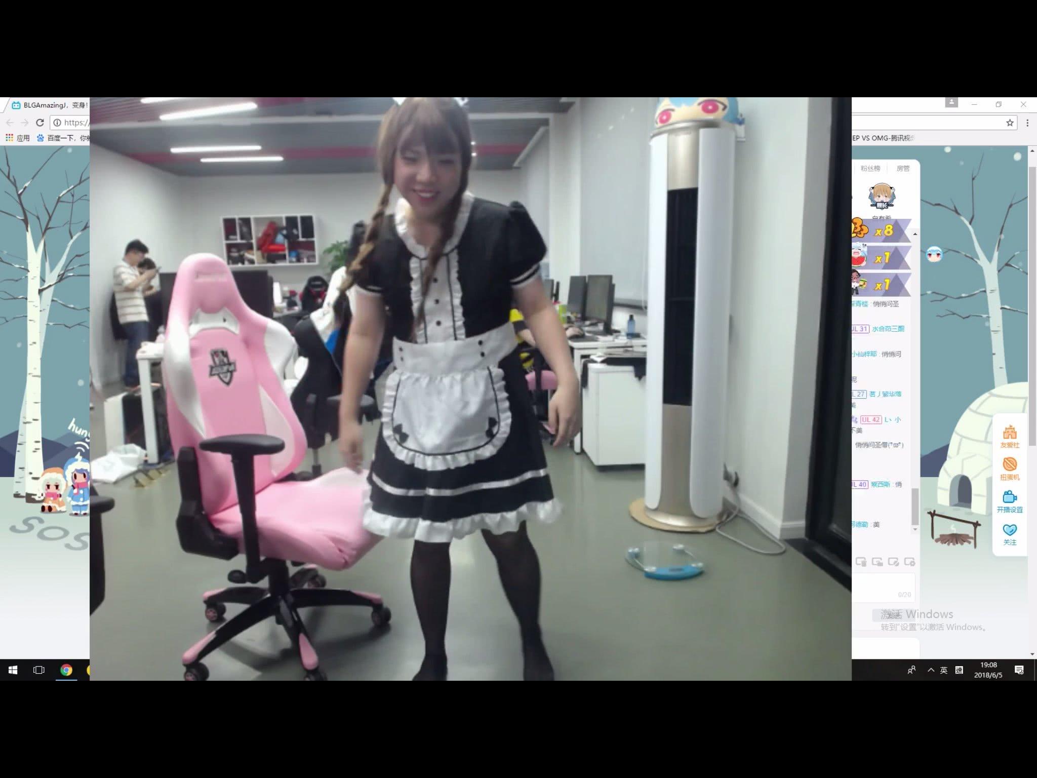 虽然我们没有看到luo跑的古风美男但这样的女装aj你会爱吗