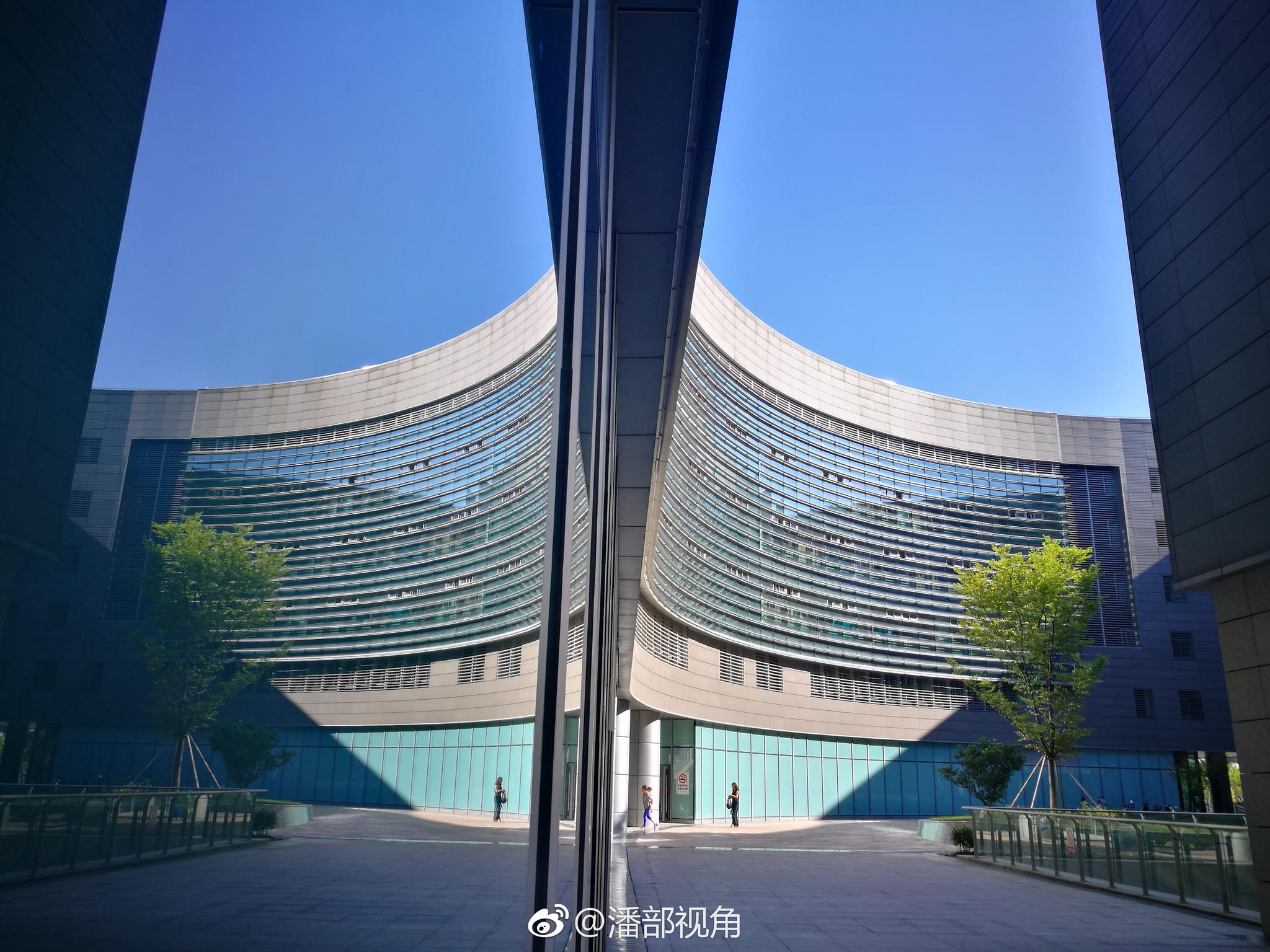 周末的宜兴东氿,蓝天下的一座新城,尽现高大上。|宜兴|新城|气象_新浪新闻