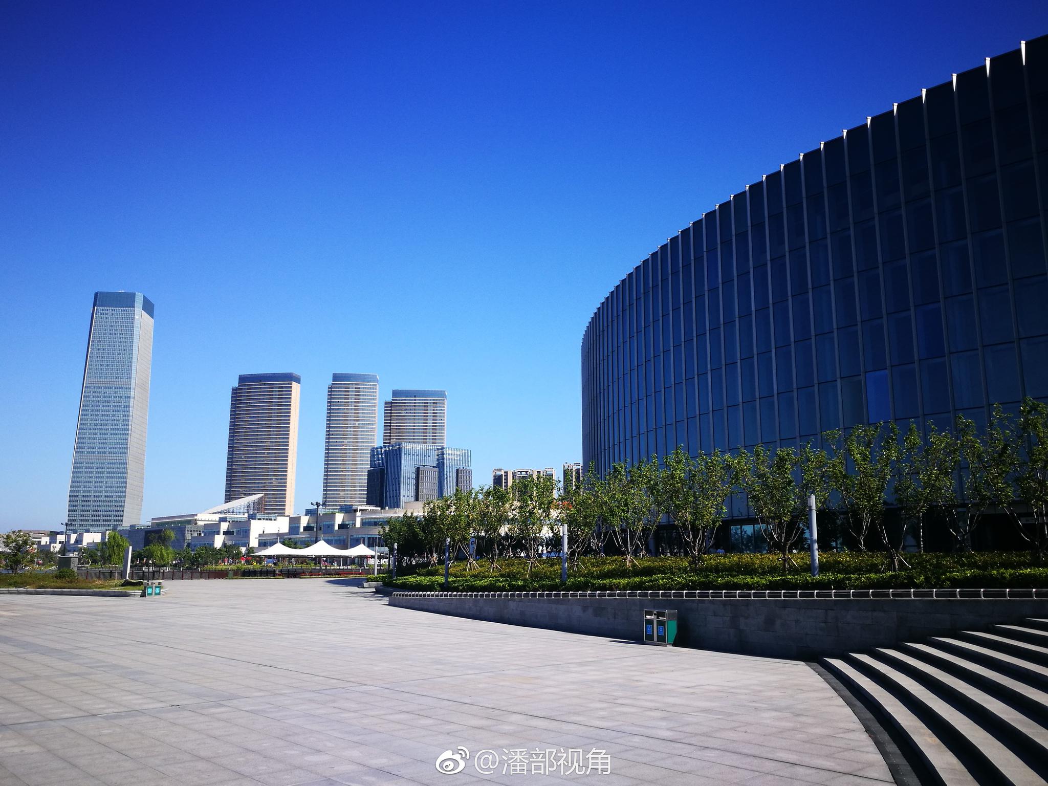 周末的宜兴东氿,蓝天下的一座新城,尽现高大上.