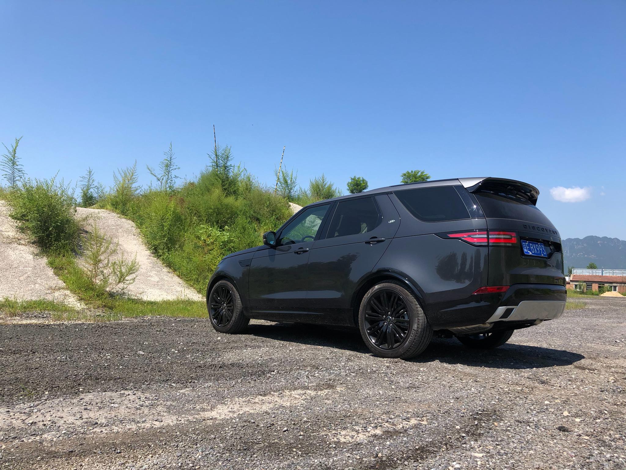 路虎发现5…3.0v6机械增压发动机非常顺滑