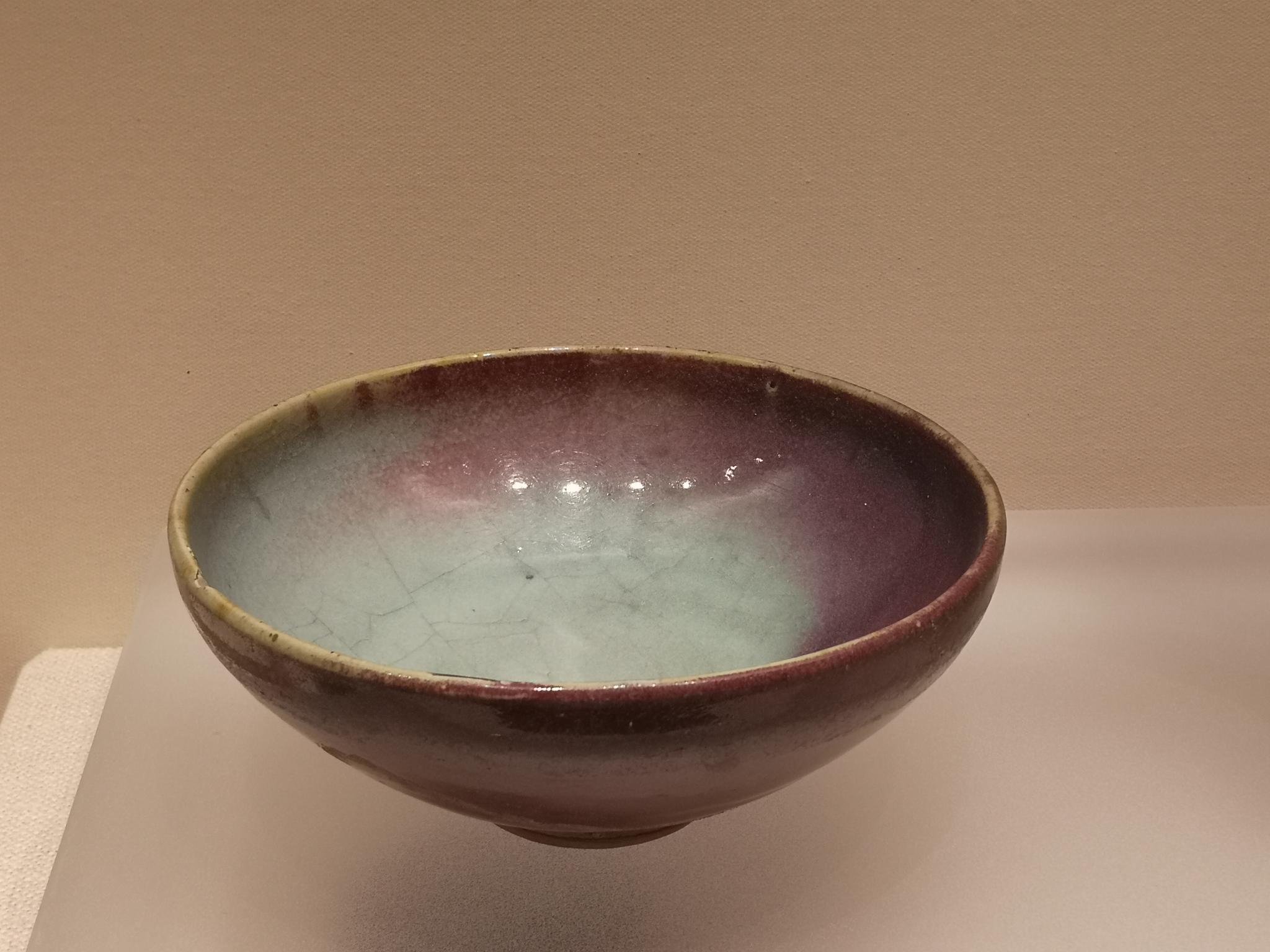 开封博物馆藏的宋代钧瓷钧瓷是宋代五大名瓷之一