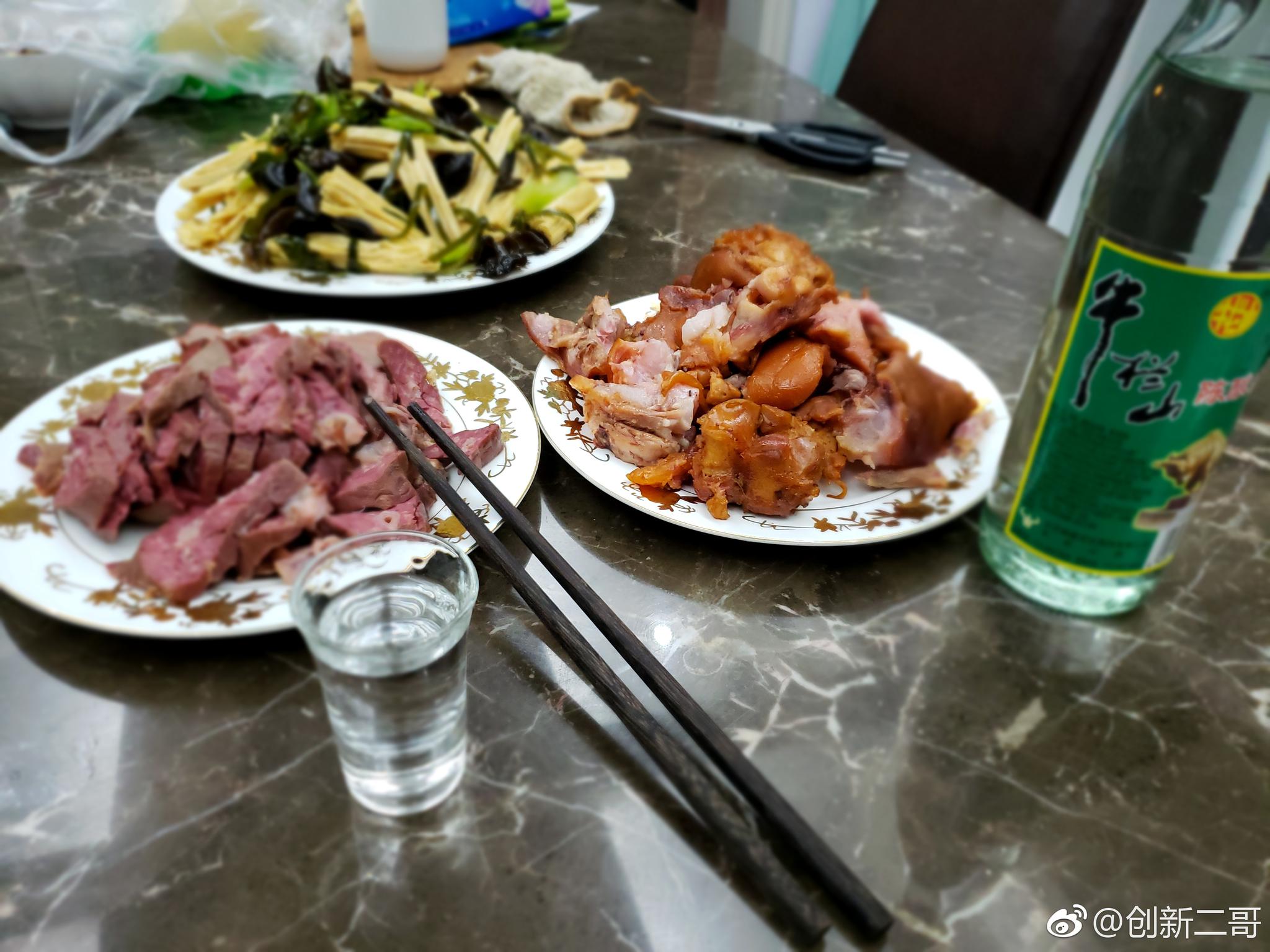 又想当婊子,又想立牌坊,这世界哪有这好事。莫装B,装B遭雷劈|立牌坊|婊子|好事_新浪新闻