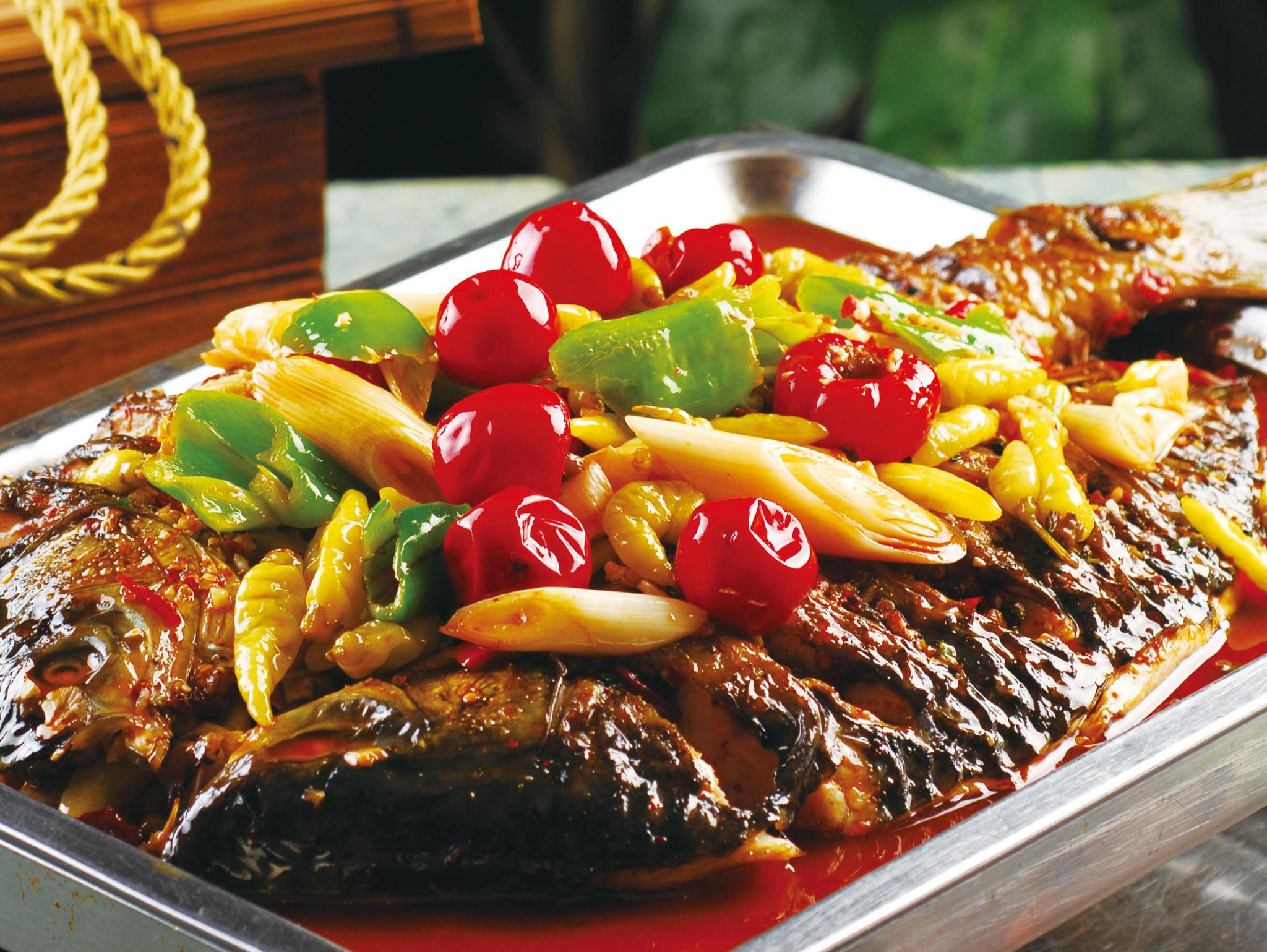 烤鱼把鱼肉营养全毁了,千万不要这么烤!