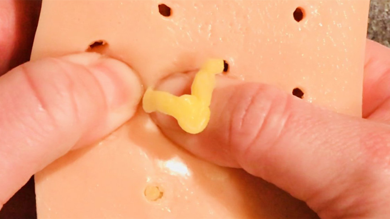 重口味解压神器轻轻一挤脓包就爆浆看完太爽了