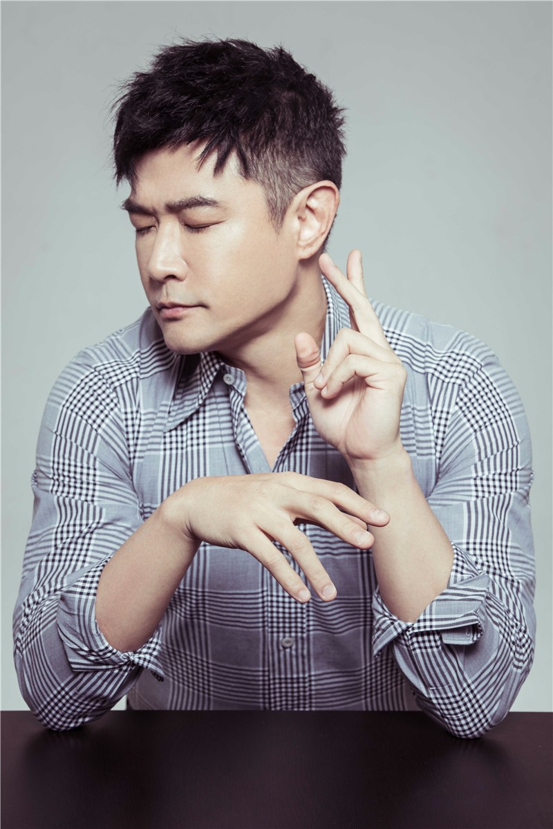 黄维德质感写真曝光皮衣型男荷尔蒙炸裂