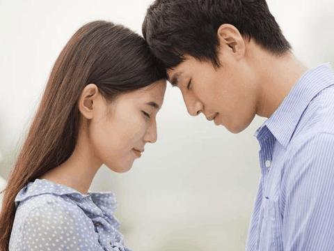 两个人的世界, 总要一个闹着、一个笑着, 一个吵着、一个哄着|对方|想法|两个人|学会|沟通_新浪新闻