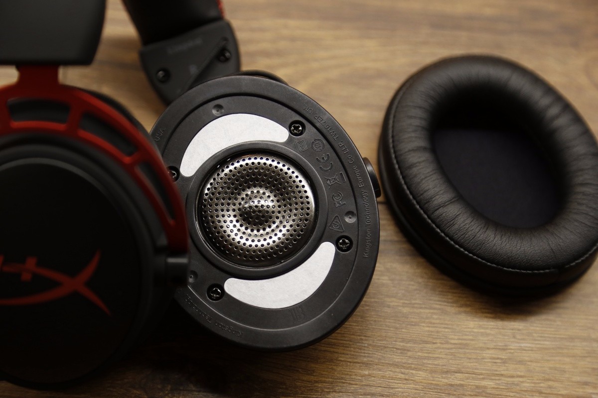 吃鸡不求人hyperxcloudalpha阿尔法耳机入手测评