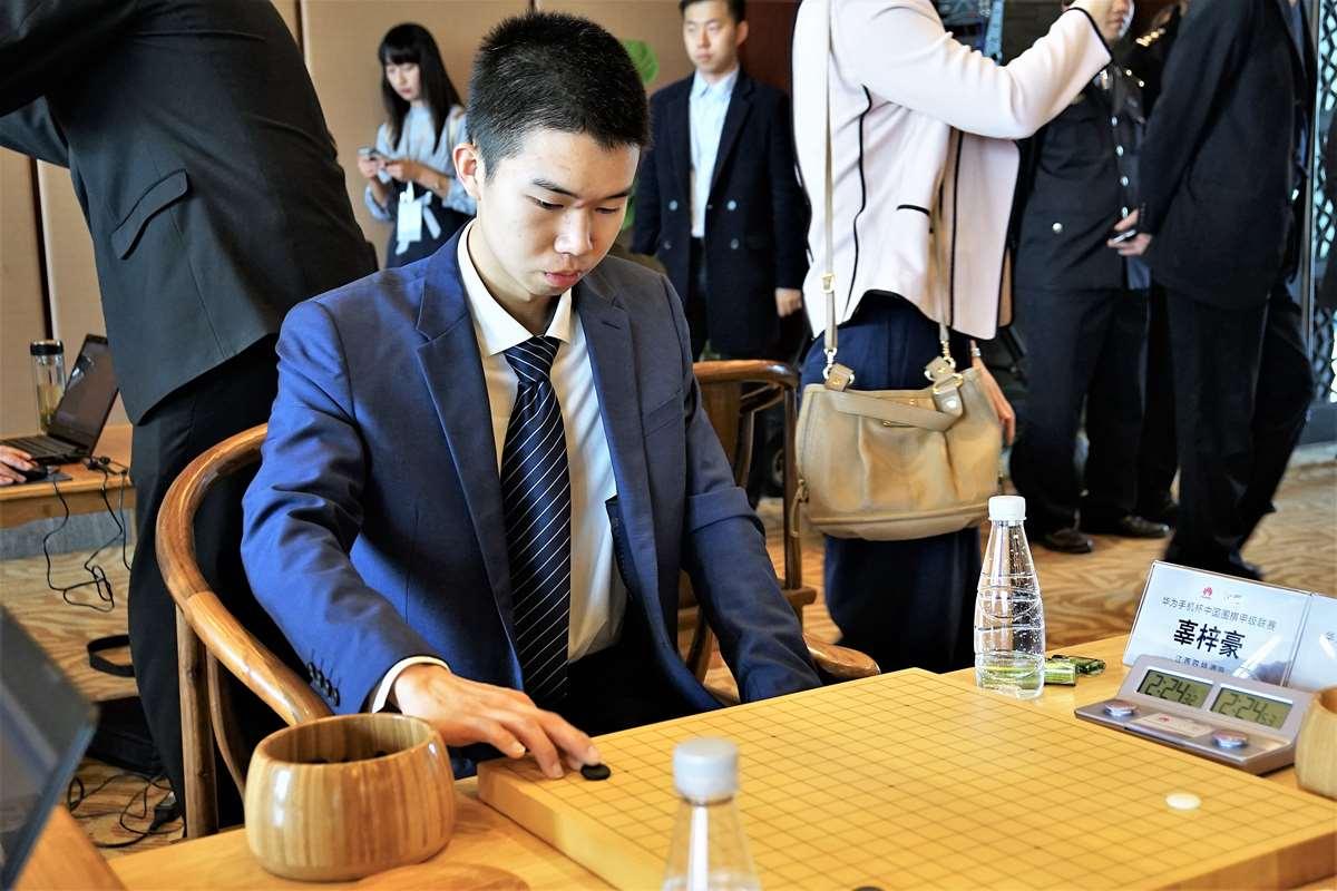 柯洁胜辜梓豪终结围甲6连败 连笑力克李世石