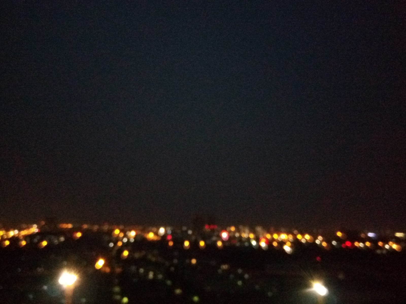 晚风阵阵的夜晚天台 灯光点点 万家星火|晚风|星火|万家|灯光|天台_新浪新闻