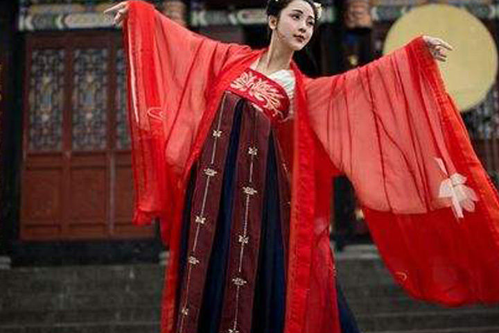 古代人衣着宽松，尤其是袖子很宽大，为何装东西却不会掉出来？|袖子|古代人|口袋_新浪新闻