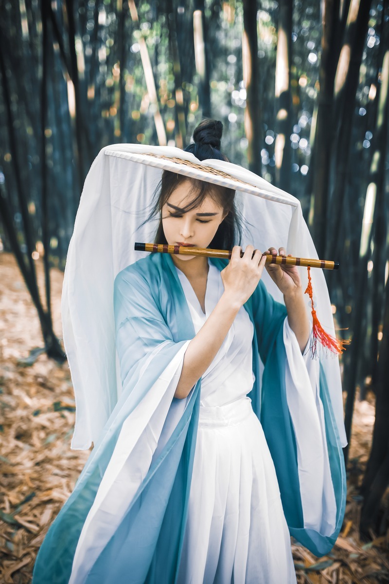 竹林里的古装美女阳光秀气唯美动人写真集 @微相册 @微博