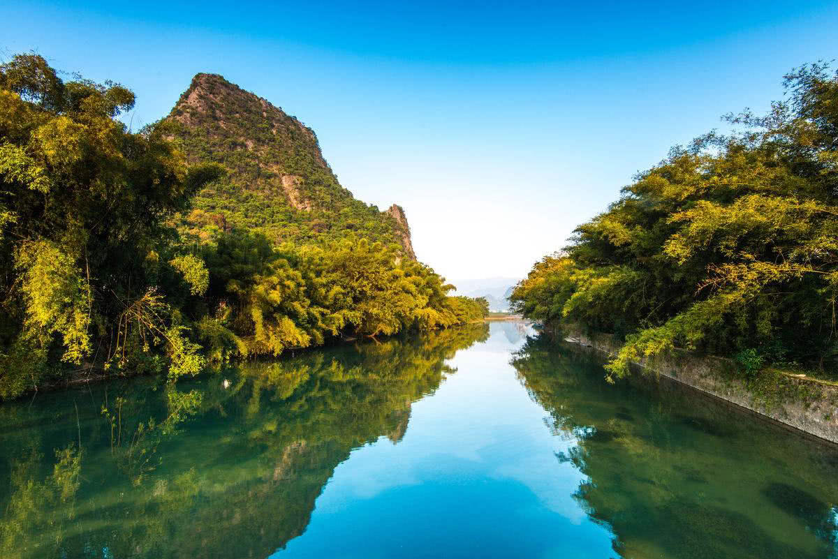 是世界上规模最大风景最美的岩溶山水游览区