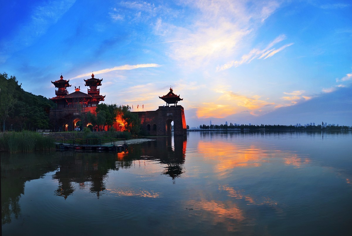 来武汉旅游,除了长江大桥黄鹤楼,还有这东湖绿道值得一逛!