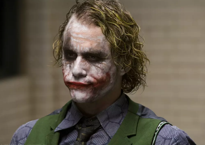 3位能驾驭《黑暗骑士》小丑一角的华语演员,最后一位很可惜