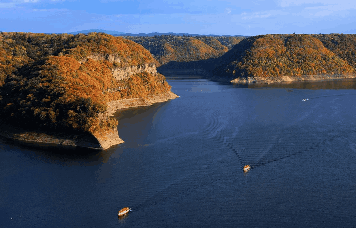 松花江三湖,湖面清净风景宜人,是夏季游玩避暑的圣地