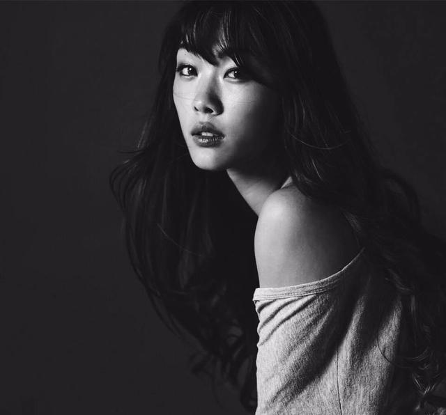 跳高女神杨文蔚,很时尚的运动搭配