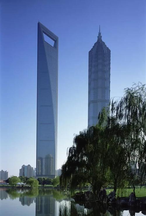 上海环球金融中心/ kpf十年特别奖(2008年建成)纽约时报大厦/ 伦佐