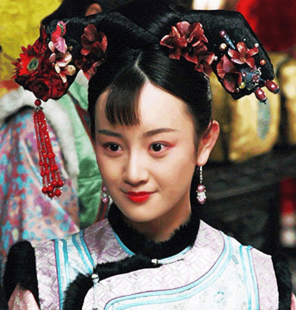 同时慈禧太后对光绪皇帝后宫要求比较严格,只允许娶两名嫔妃,这确实有