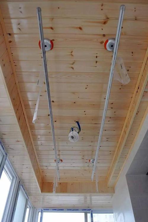 阳台到底要不要吊顶?装修老师傅分析后,我只想把家里拆了重新装