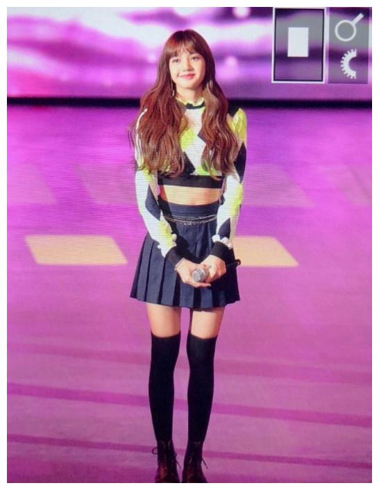 blackpink腿精lisa谁同框谁尴尬
