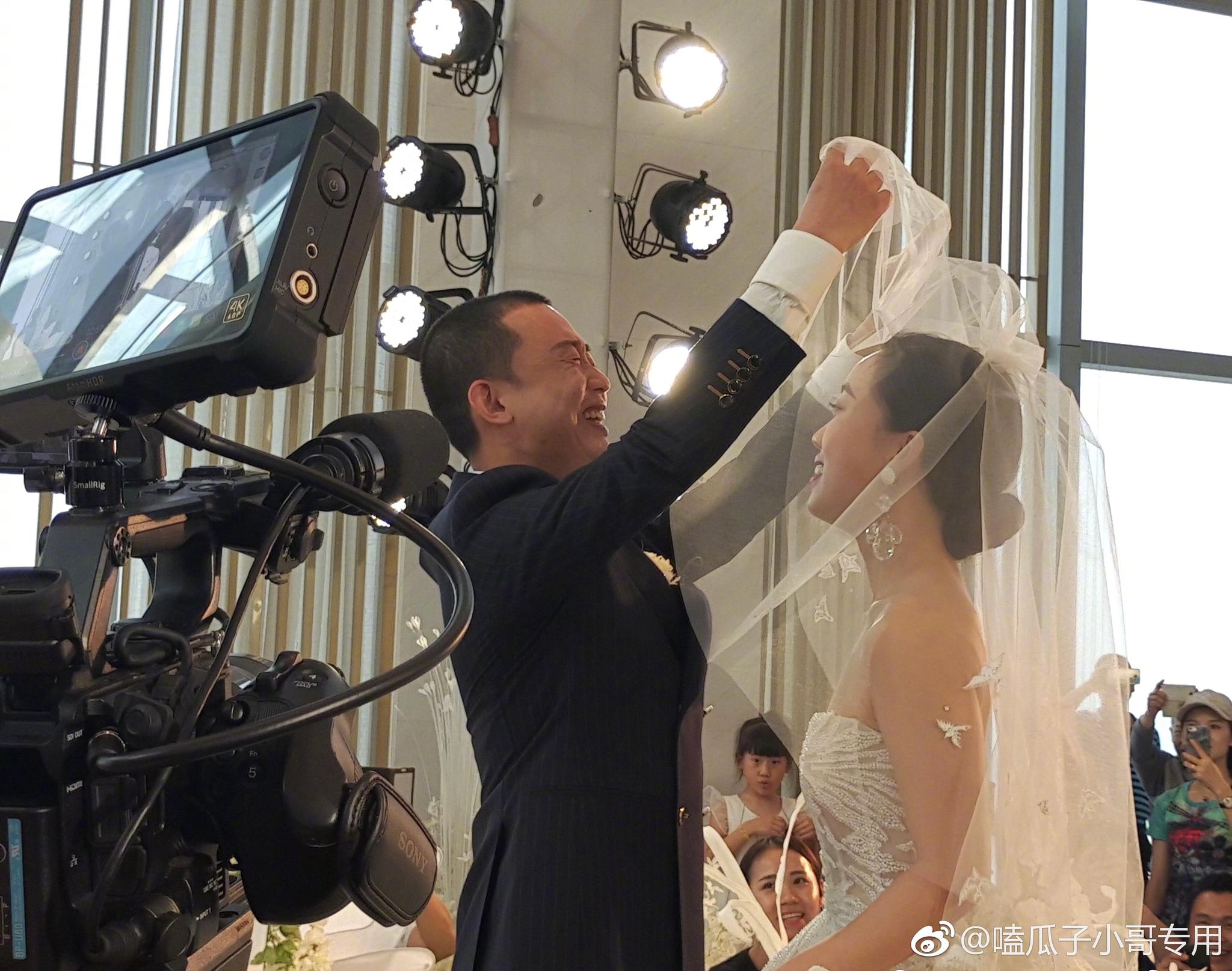 gai周延今天结婚了,在婚礼上,gai哭得好认真