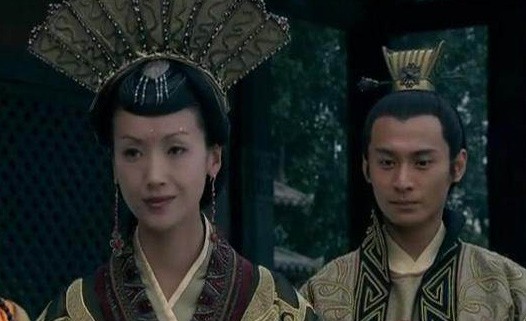 冯太后杀了孝文帝的父母为什么孝文帝却非常敬爱冯太后