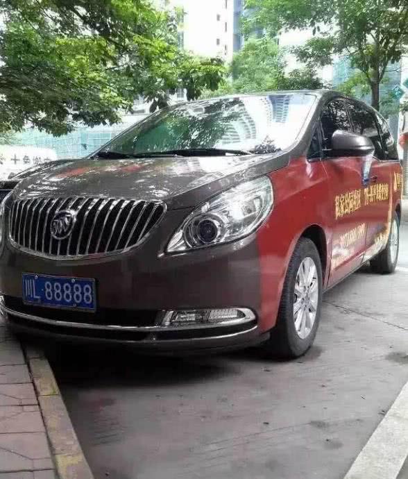 四川省88888车牌挂啥车有凯迪拉克宝马最霸气的是川k