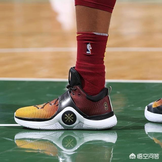 国产篮球鞋里,有没有软一点缓震好一点的后卫