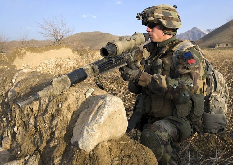 这是一个神奇的兵种,没有信仰不受管制,他们是雇佣兵