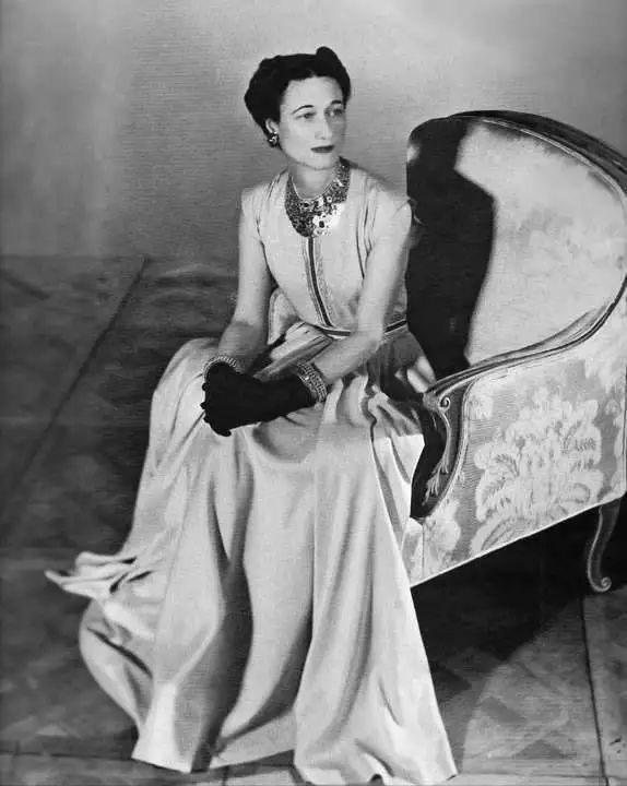 珠宝沉默不语,却比任何语言更能打动人心|温莎|珠宝|梵克雅宝_新浪