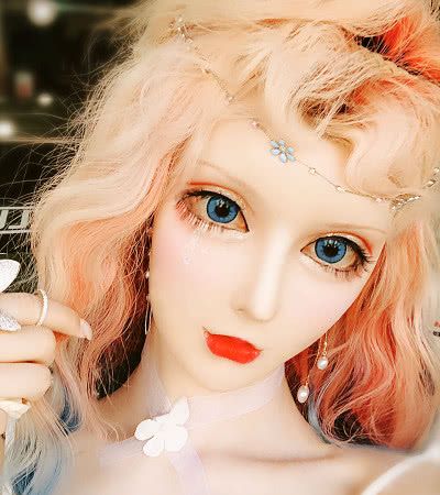 迪丽拉整容痕迹明显嘴唇不能近看网友钱花少了