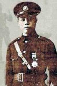 抗日战争广州沦陷,中国旅长举枪自杀不成又跳