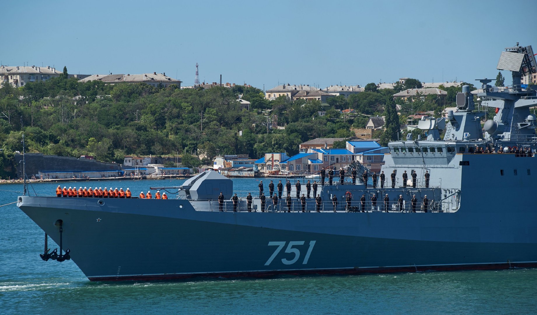 俄罗斯11356r(或称11356m)护卫舰,虽不如22350先进,但技术成熟