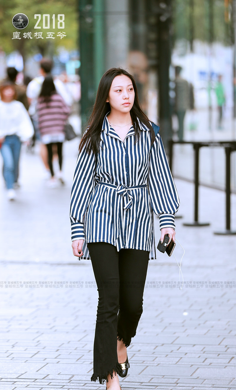 街拍,这些秋装搭配绝对是秋季里最吸引人瞩目的搭配