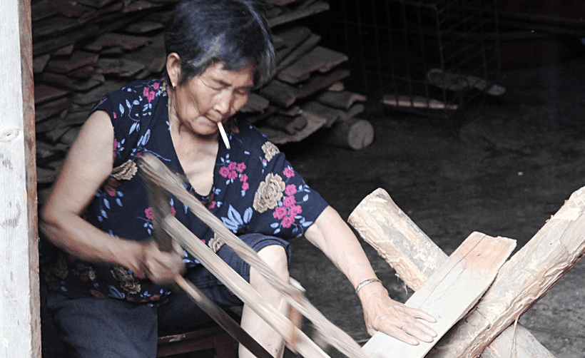 农村婆婆管理全家收入, 三年后要买房去取钱, 知道余额我跑着回家