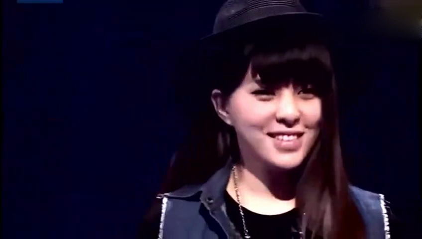 经典好歌一起来 贝贝翻唱汪峰经典《花火》,学