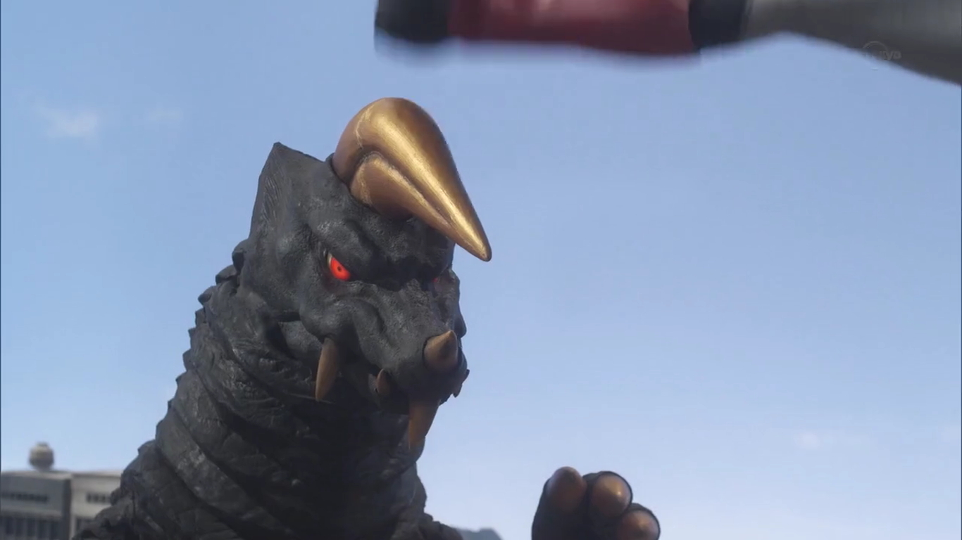 罗布奥特曼:凑勇海的母亲失踪,和记载笔记本上罗布水晶水火有关__财经