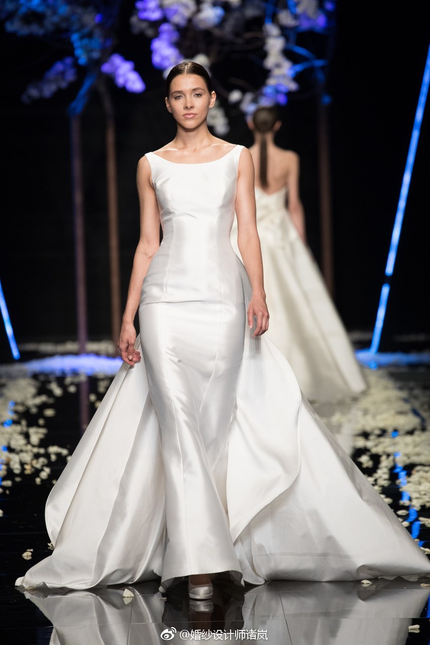 antonioriva2019纽约婚纱周大秀三想看大秀视频的