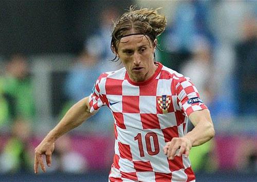 皇马大牌出走中超?5倍年薪很诱惑,球迷:张修维