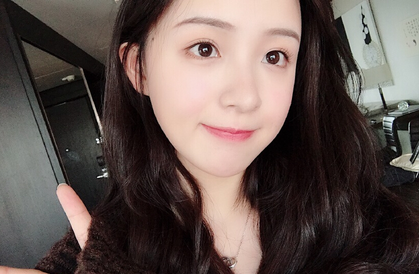 这颜值 靠脸吃饭没毛病