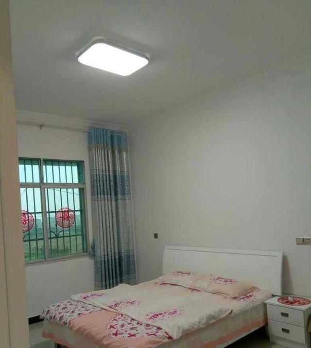 晒晒农村婆家的自建房, 前后花了50万, 大家看值吗