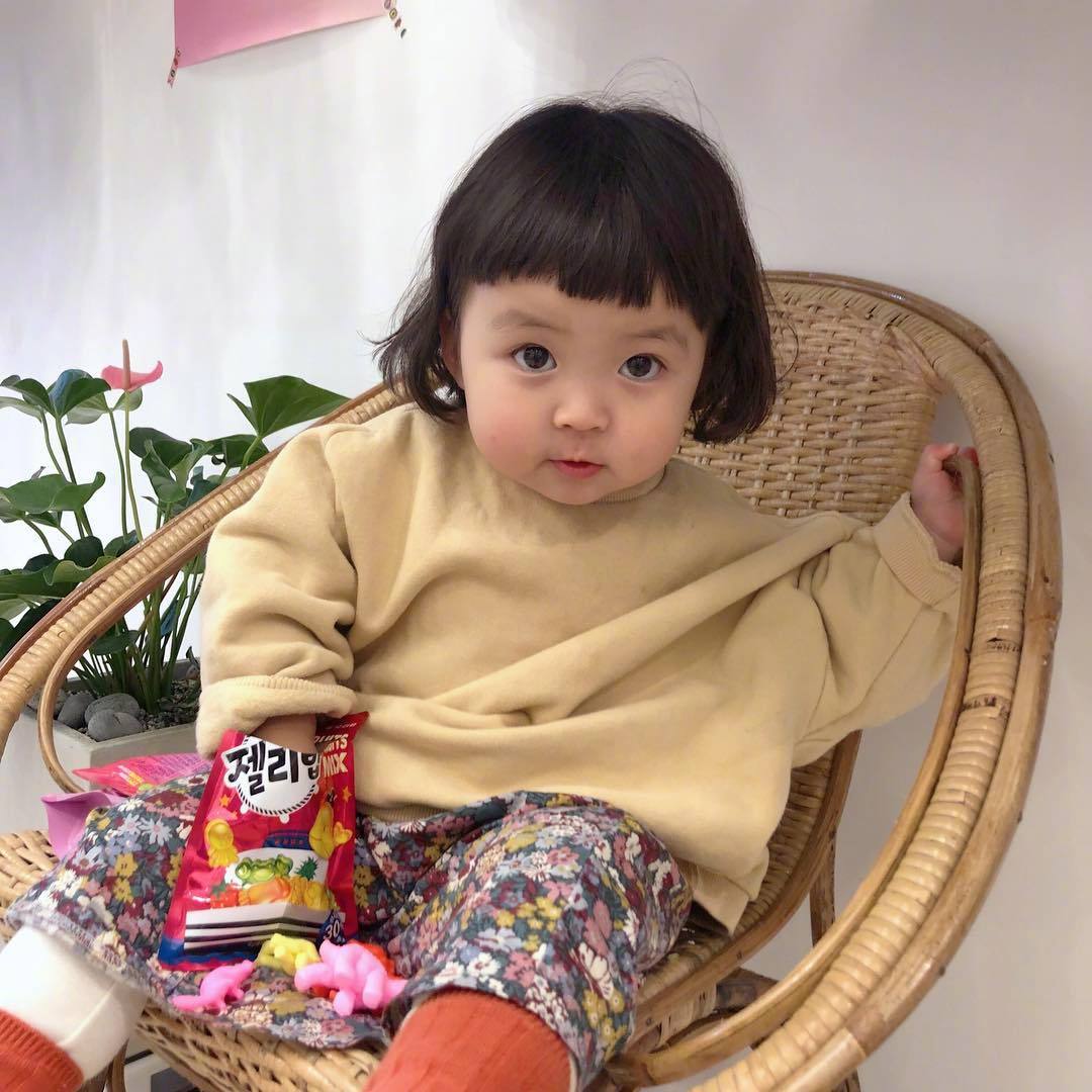 吃可爱豆长大的小宝贝罗熙,肉嘟嘟的脸蛋萌到哭了.ins:jinmiran